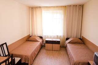 Гостиница Уралочка Челябинск Номер эконом с 2 односпальными кроватями-1