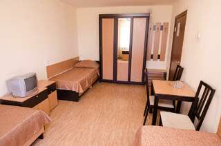 Гостиница Уралочка Челябинск Номер эконом с 2 односпальными кроватями-2