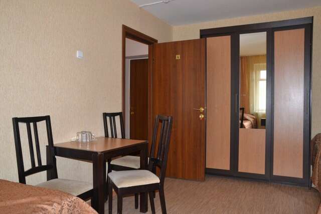 Гостиница Уралочка Челябинск-97